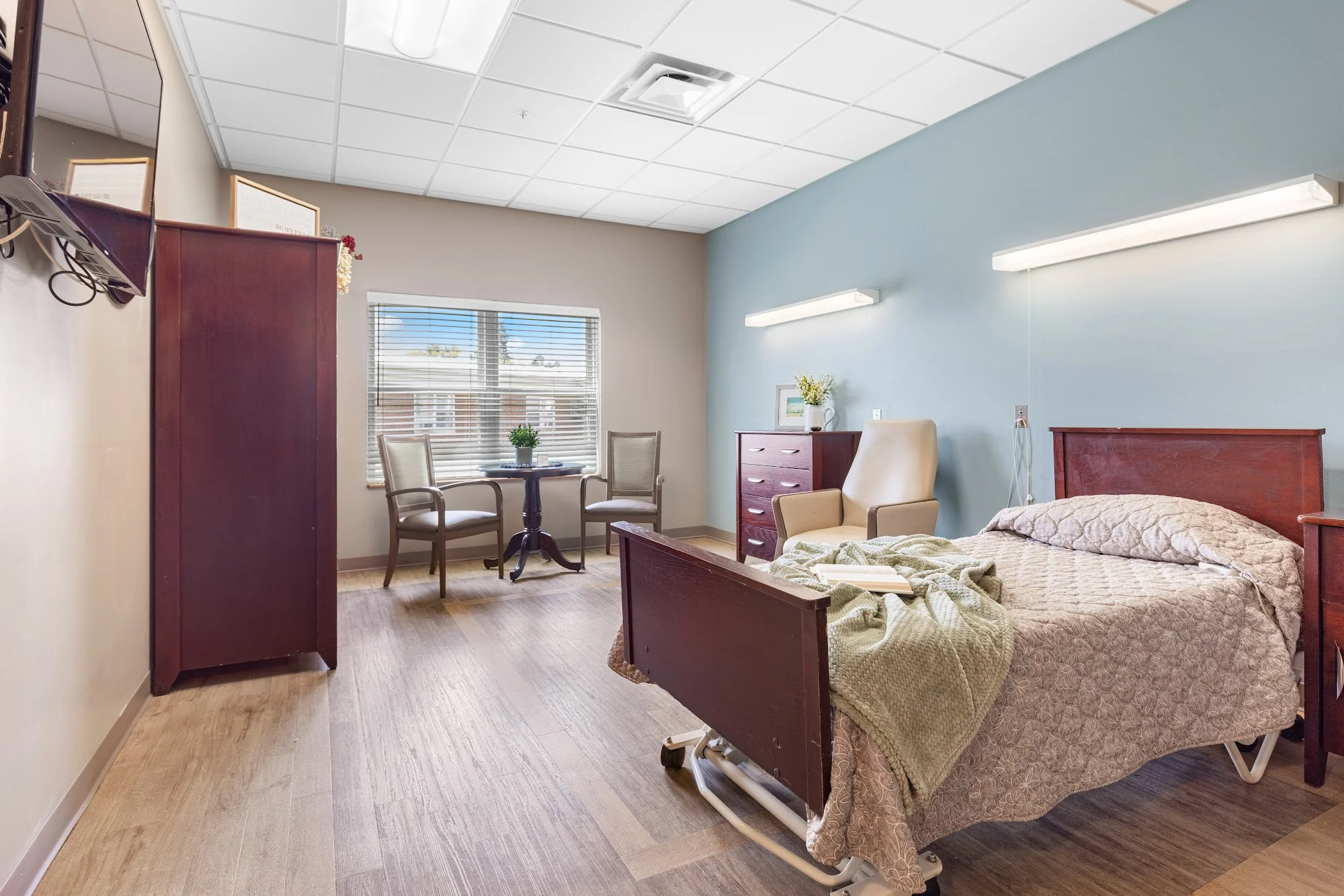 FRANKLIN GROVE LIVING AND REHAB