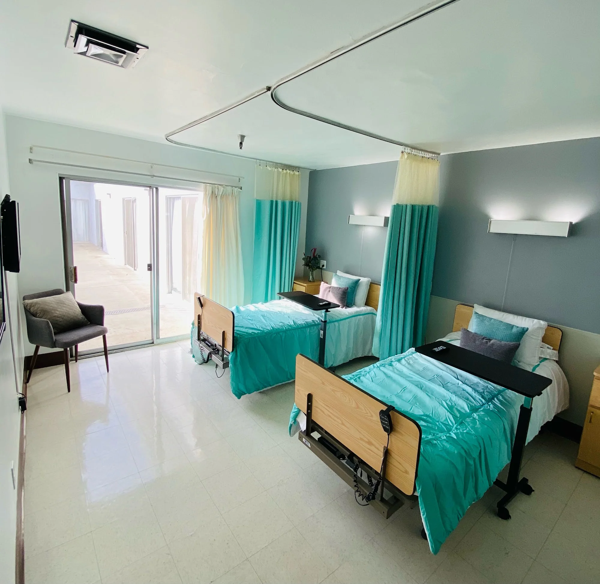 GLADSTONE SUB-ACUTE AND REHAB CENTER