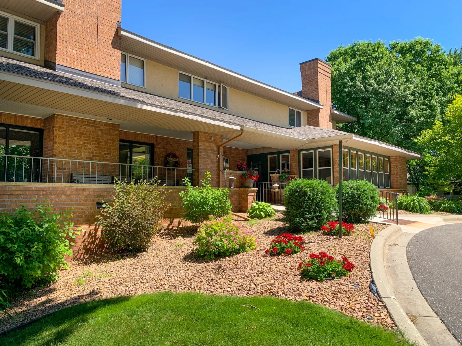 GLENWOOD VILLAGE CARE CENTER