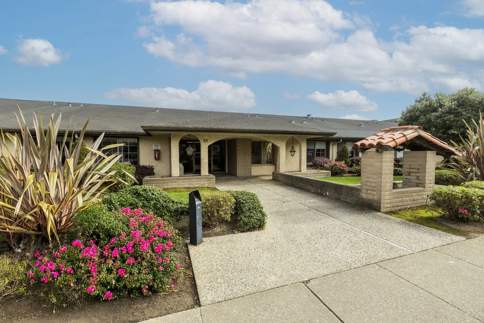 GOLDEN HEIGHTS HEALTHCARE
