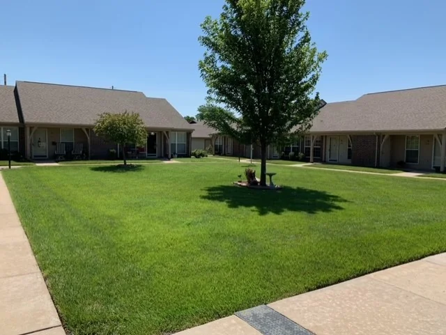 GOOD SAMARITAN SOCIETY - HUTCHINSON VILLAGE
