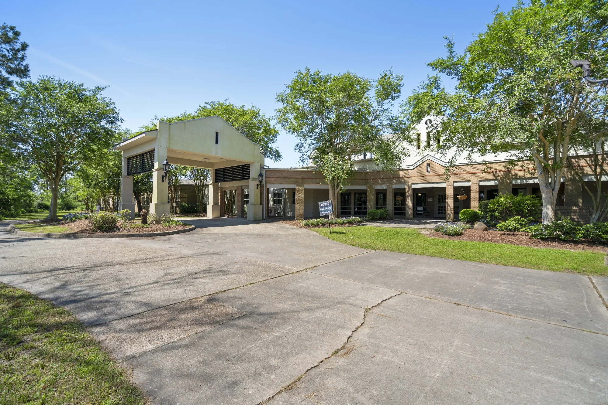 GRAND COVE NURSING & REHABILITATION CENTER