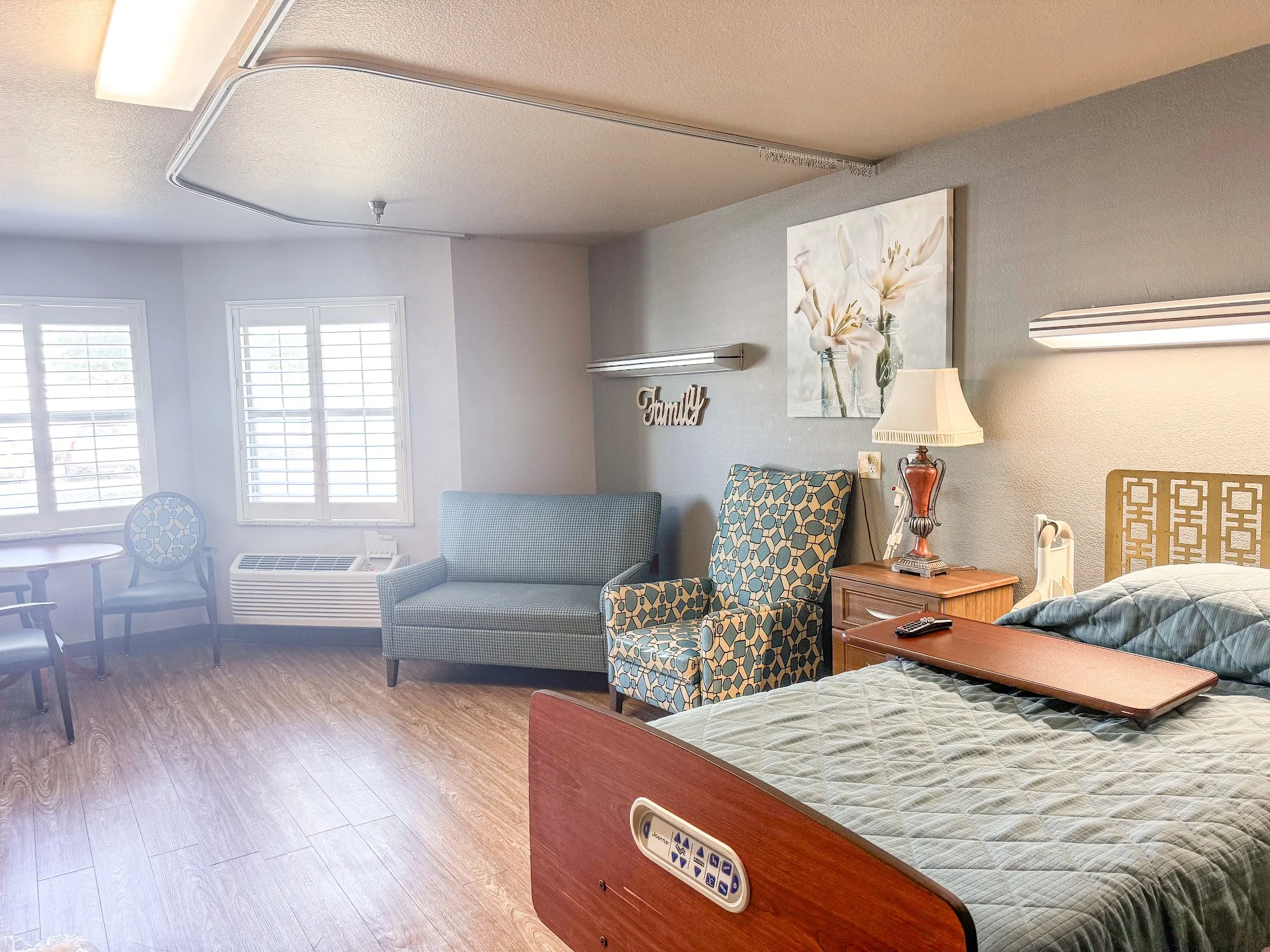 GRAPEVINE MEDICAL LODGE