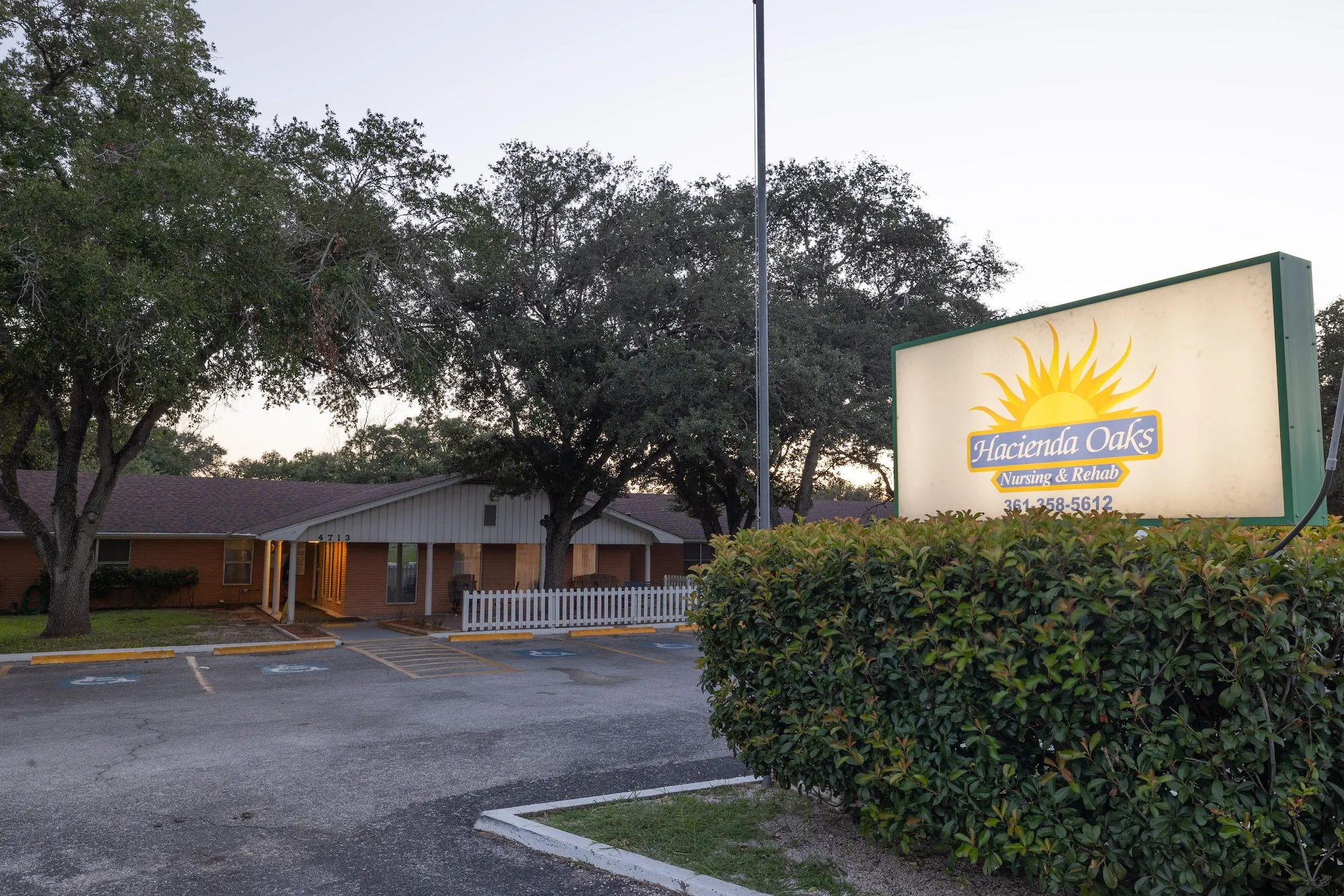 HACIENDA OAKS AT BEEVILLE