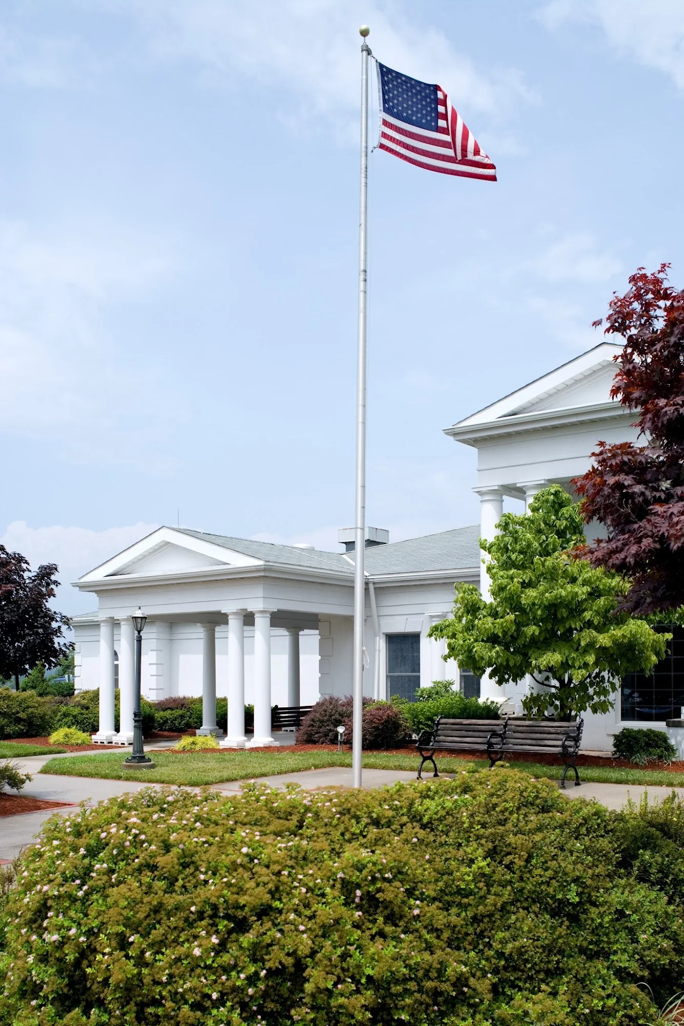 HAMPSHIRE CENTER