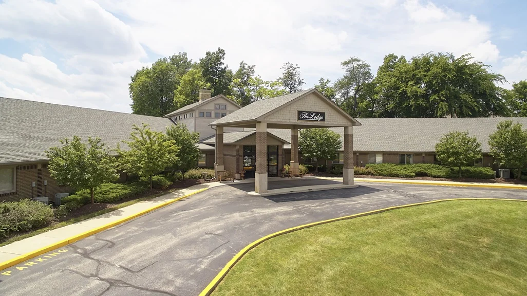 HARBOUR MANOR HEALTH & LIVING COMMUNITY