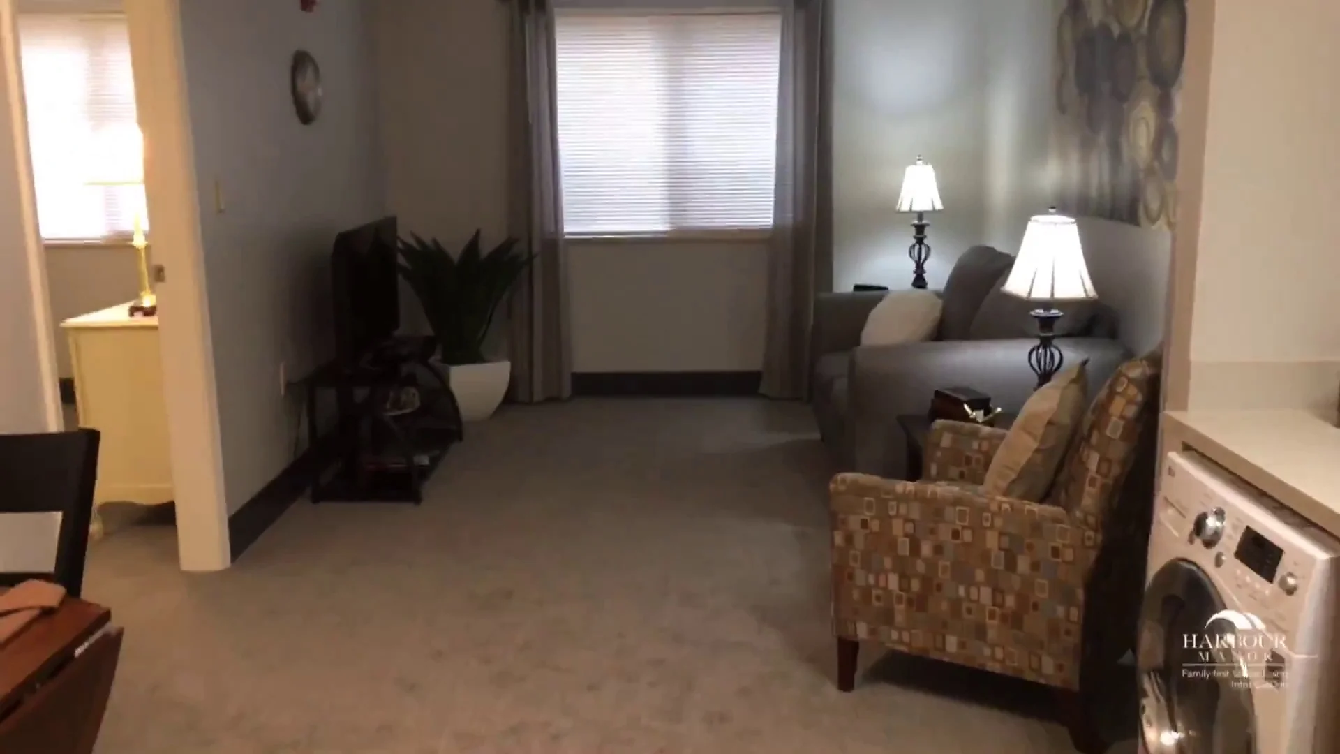 HARBOUR MANOR HEALTH & LIVING COMMUNITY