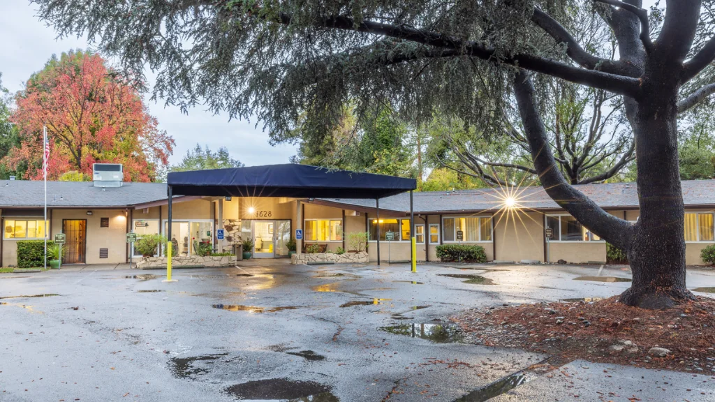 HAYWARD GARDENS POST ACUTE