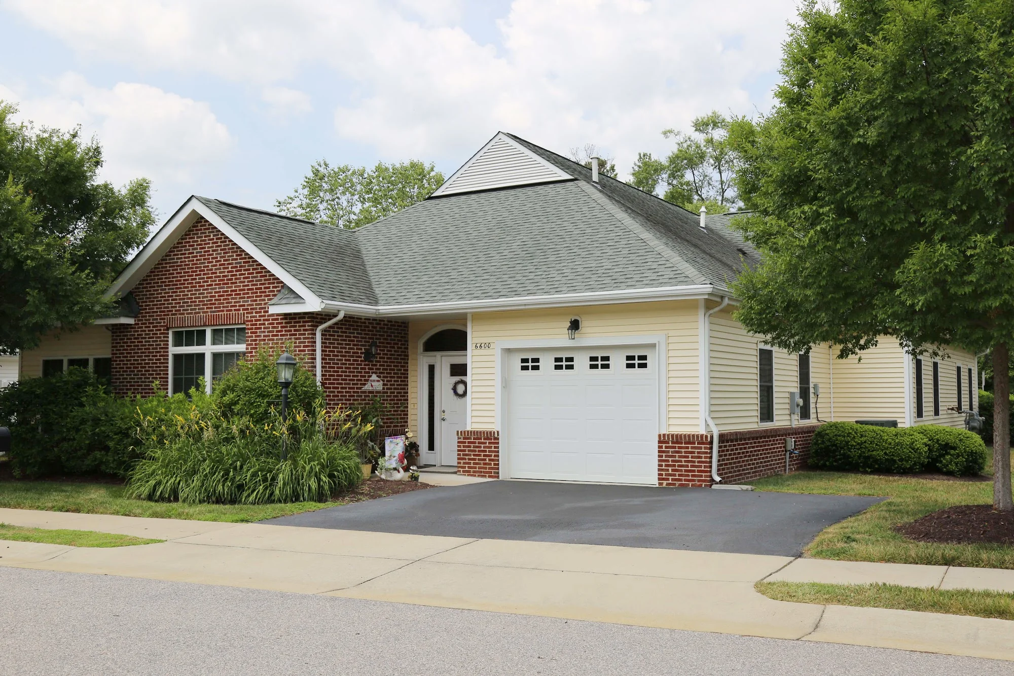 HEALTH CARE CENTER LUCY CORR