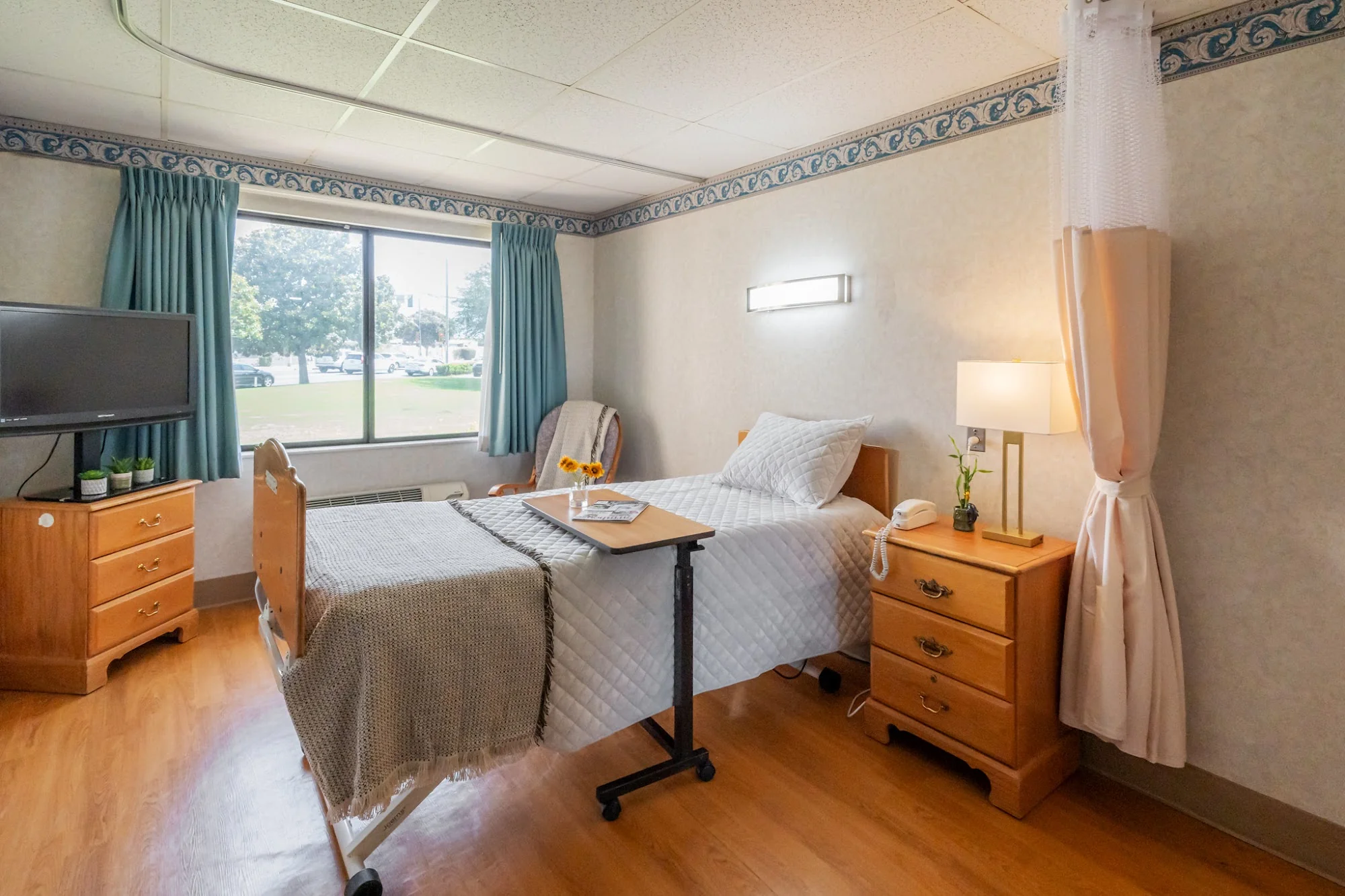 HEMET HILLS POST ACUTE