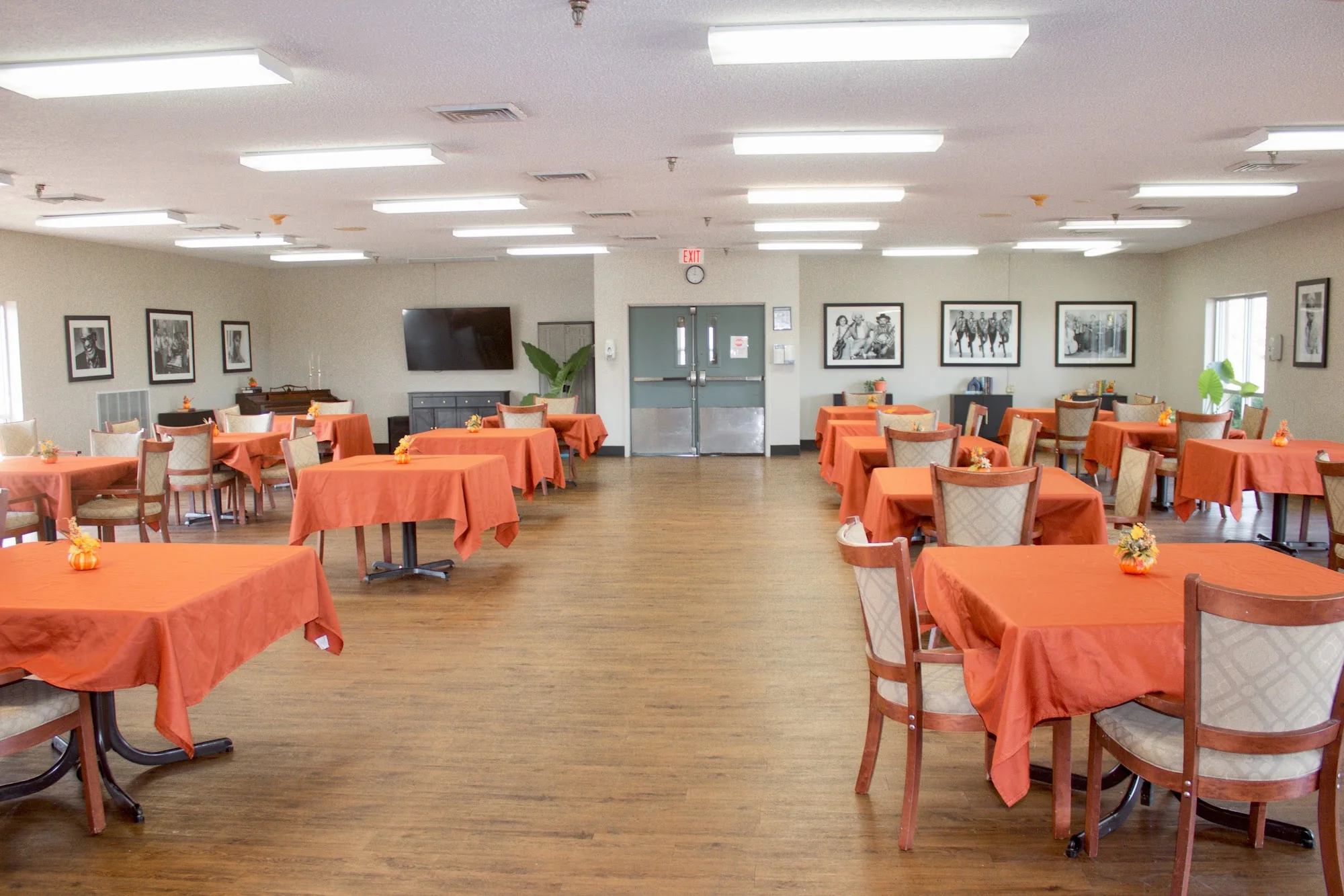 HENDERSON HEALTH AND REHABILITATION CENTER