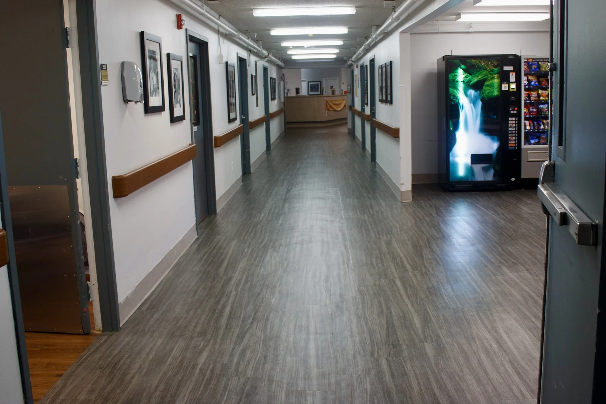 HENDERSON HEALTH AND REHABILITATION CENTER