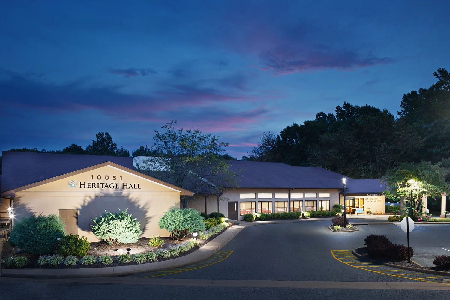 HERITAGE HALL KING GEORGE