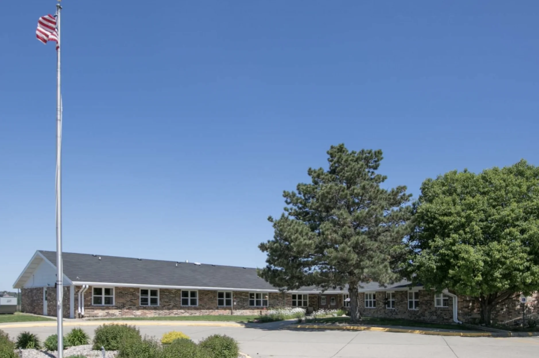 HILLCREST HEALTH CARE CENTER