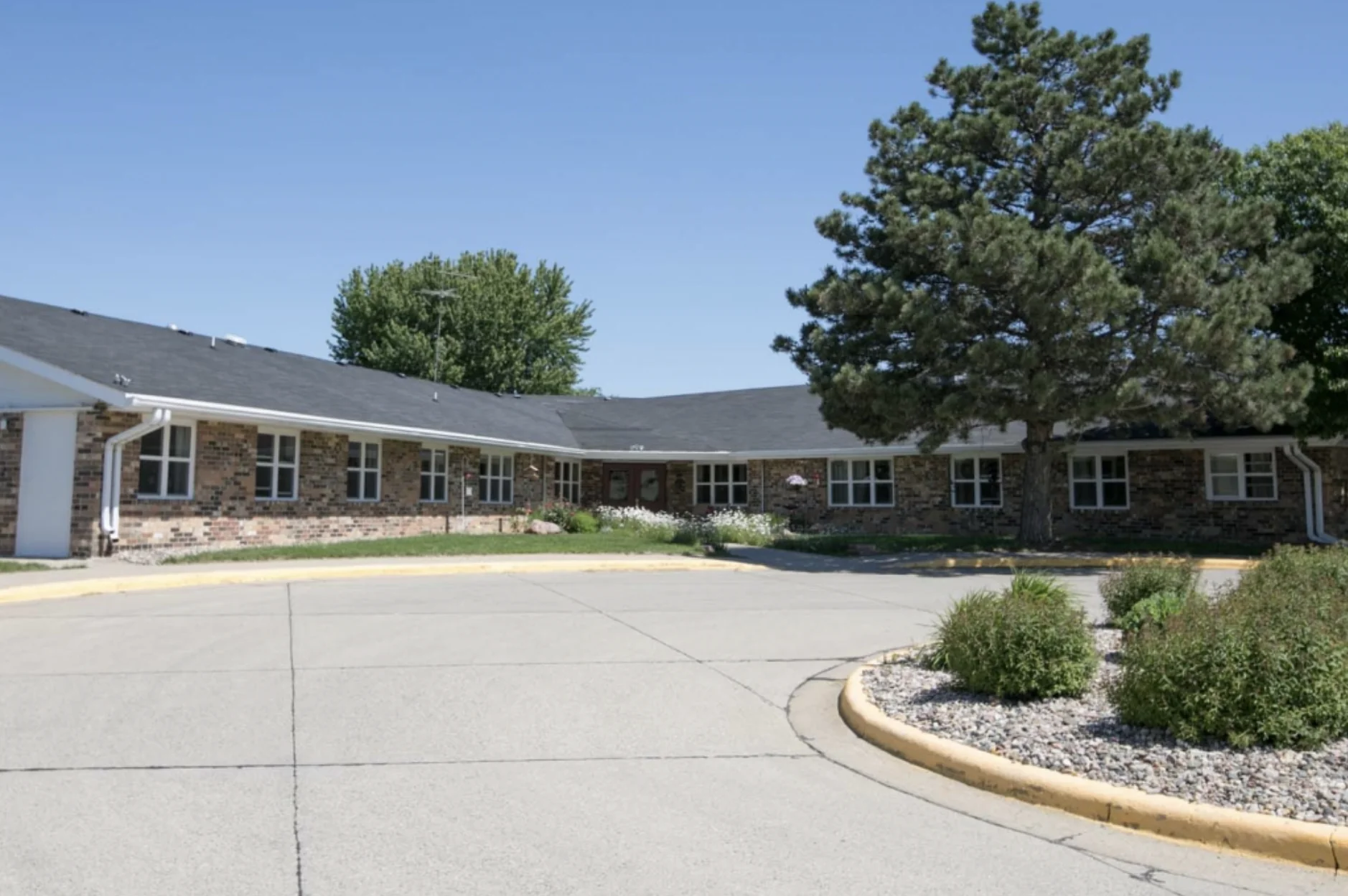 HILLCREST HEALTH CARE CENTER