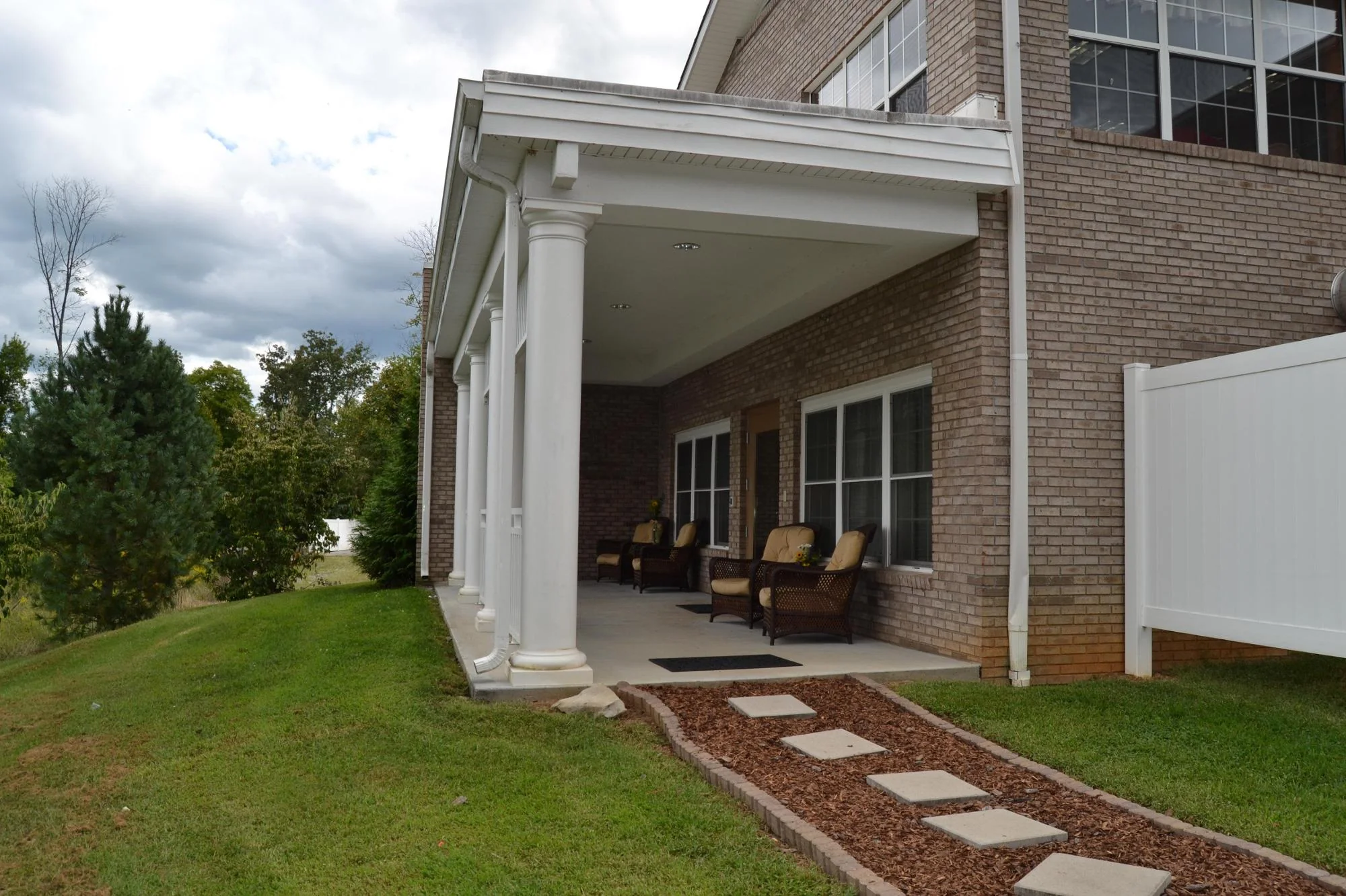 HILLVIEW HEALTH CENTER