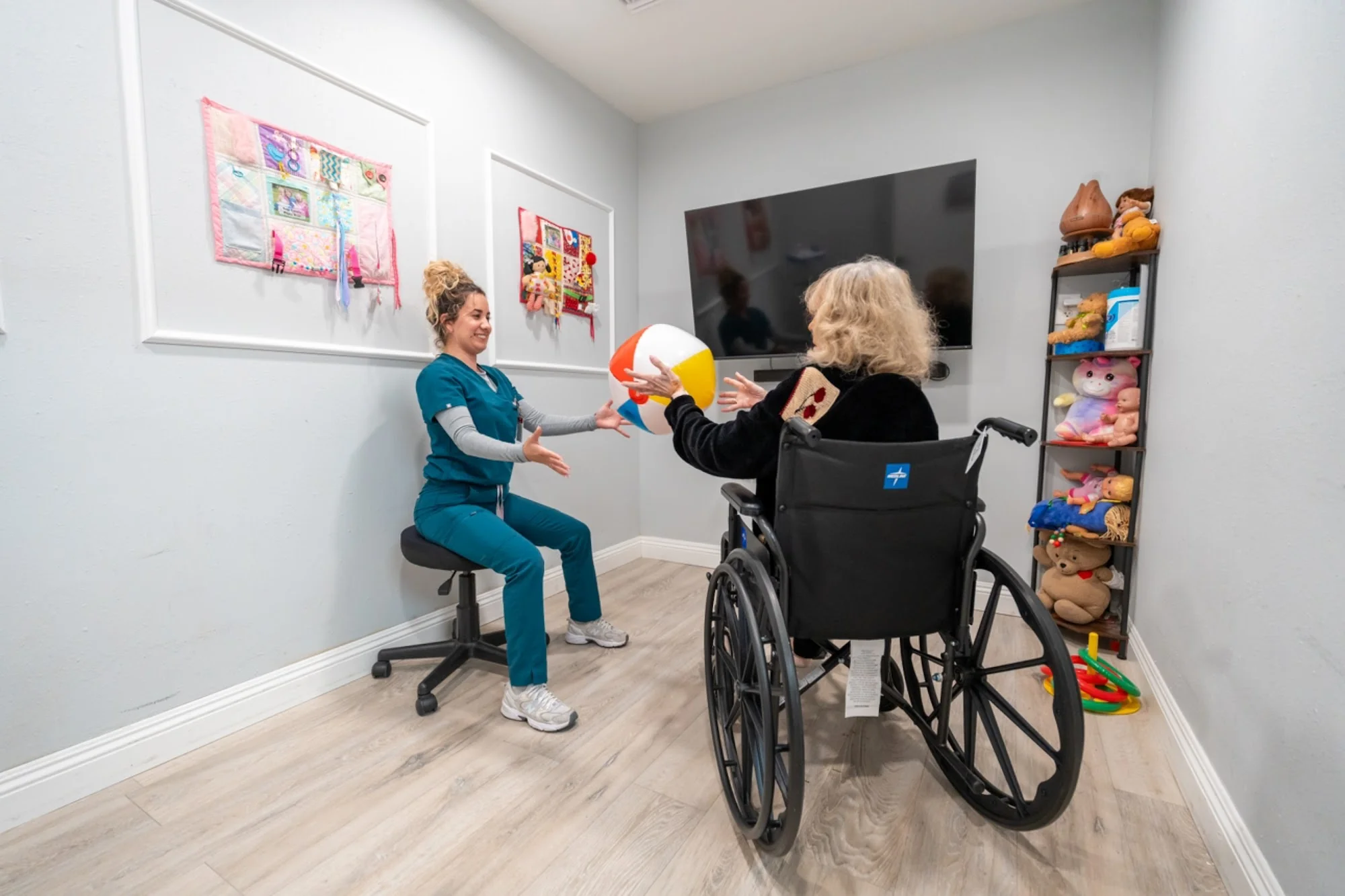 HUNTINGTON VALLEY HEALTHCARE CENTER
