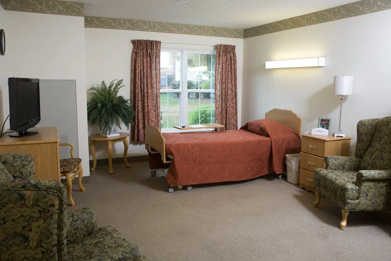 HUNTINGTON WOODS CARE & REHAB CENTER