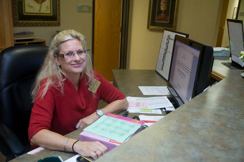 HUNTINGTON WOODS CARE & REHAB CENTER