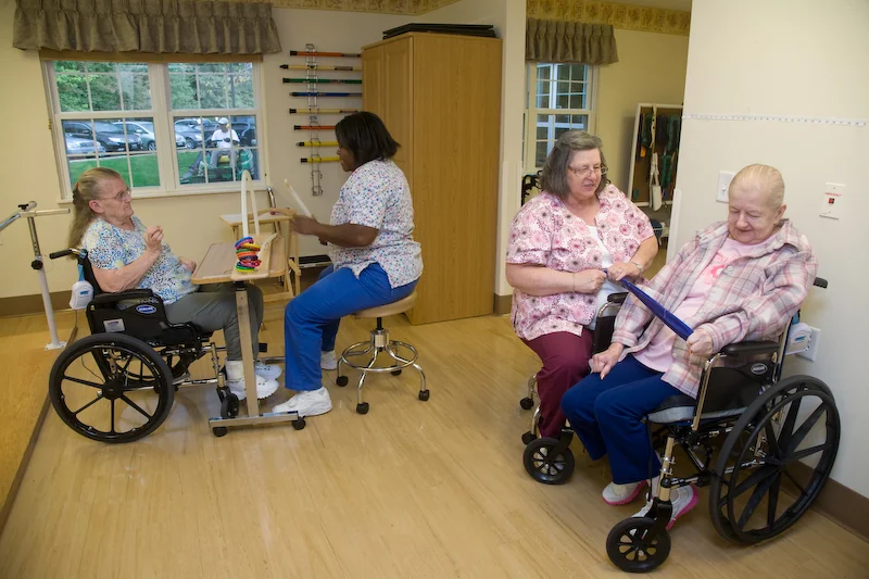 HUNTINGTON WOODS CARE & REHAB CENTER