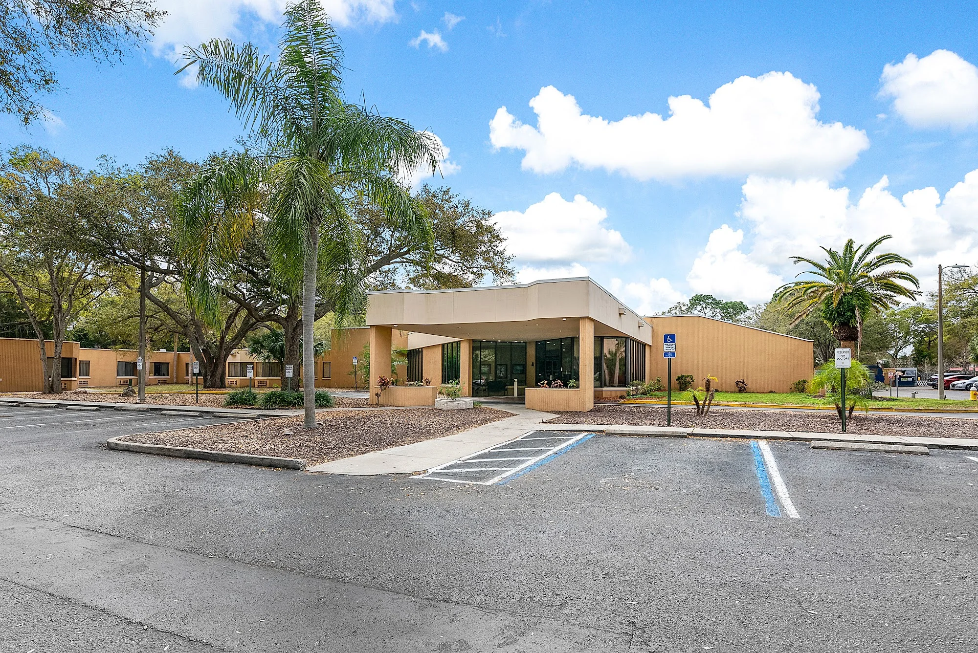 KENSINGTON GARDENS REHAB AND NURSING CENTER