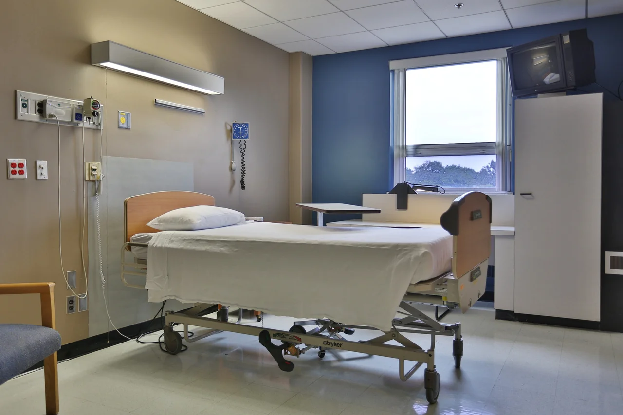 KINDRED HOSPITAL - LOUISVILLE