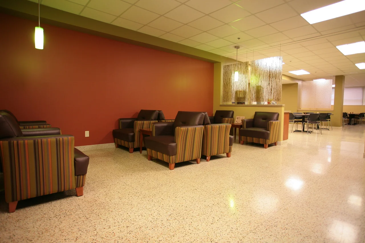 KINDRED HOSPITAL - LOUISVILLE