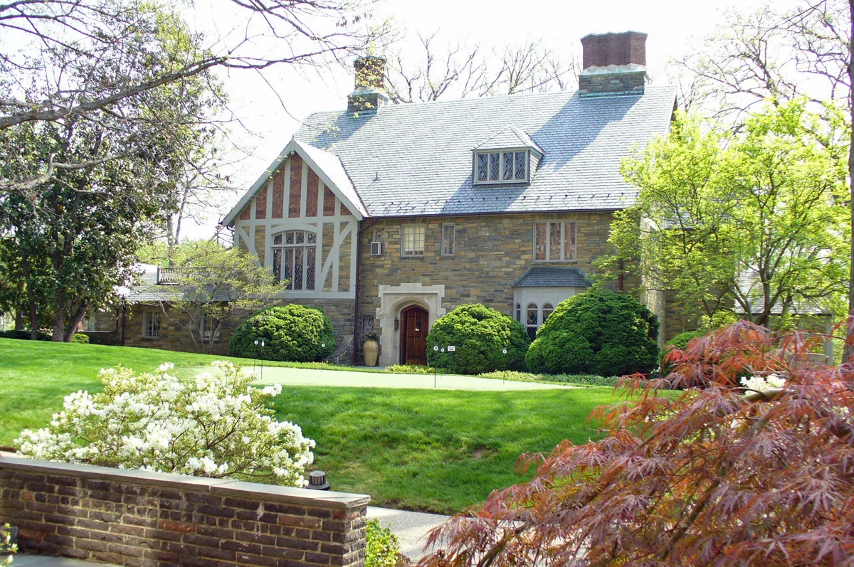 KNOLLWOOD HSC