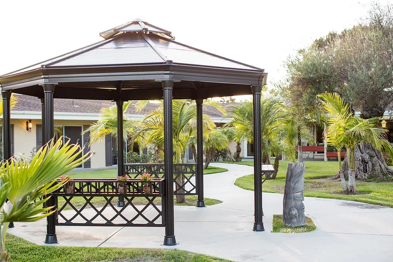 LA PALOMA HEALTHCARE CENTER