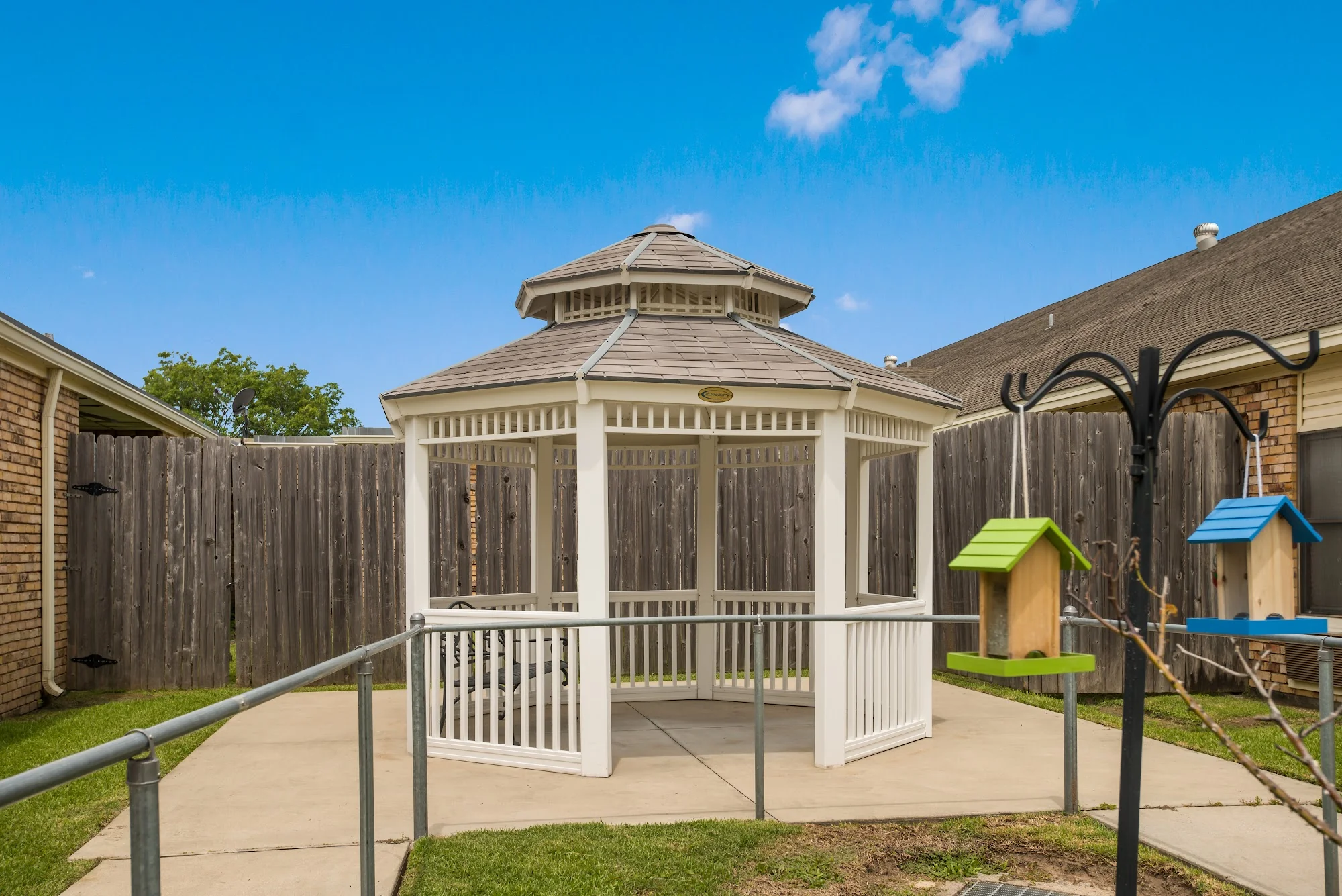 LAKE CHARLES CARE CENTER