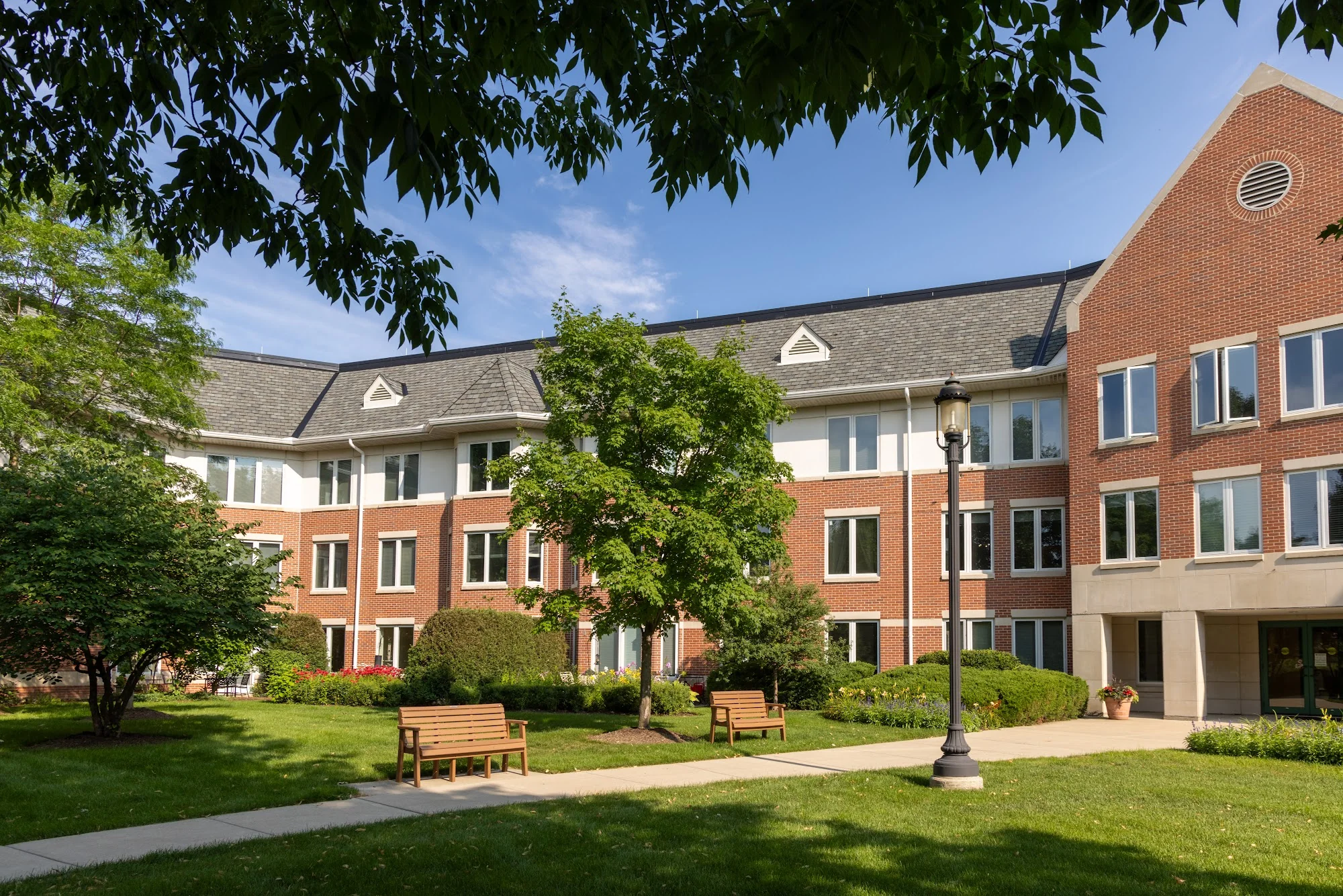 LAKE FOREST PLACE