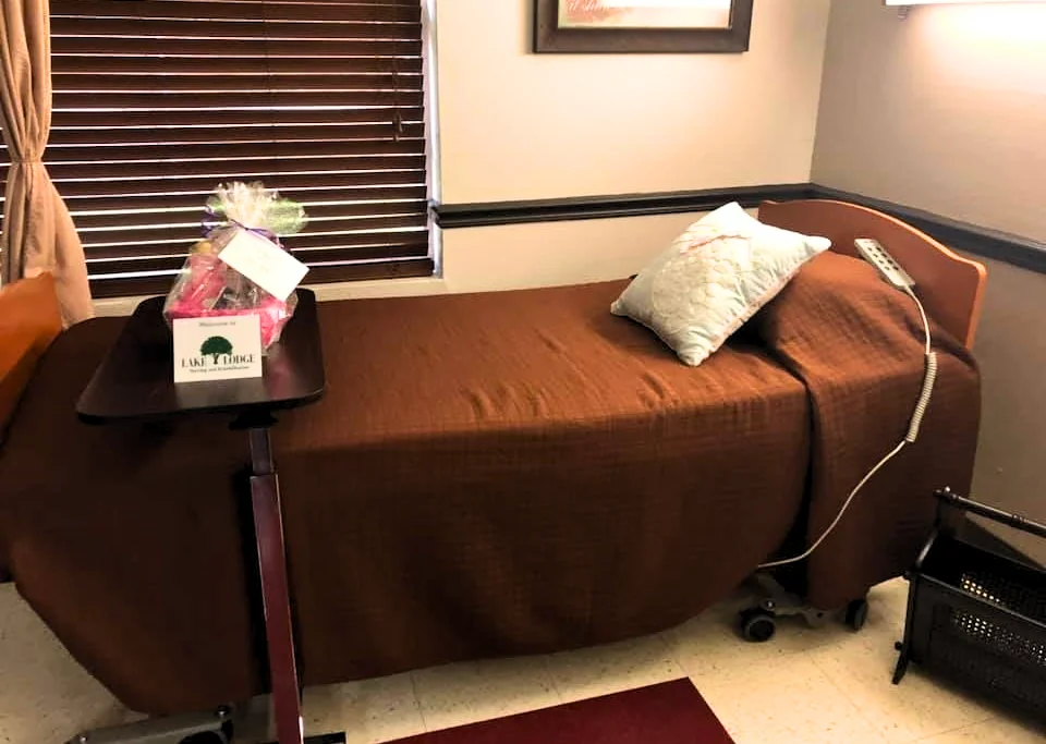 LAKE LODGE NURSING & REHABILITATION