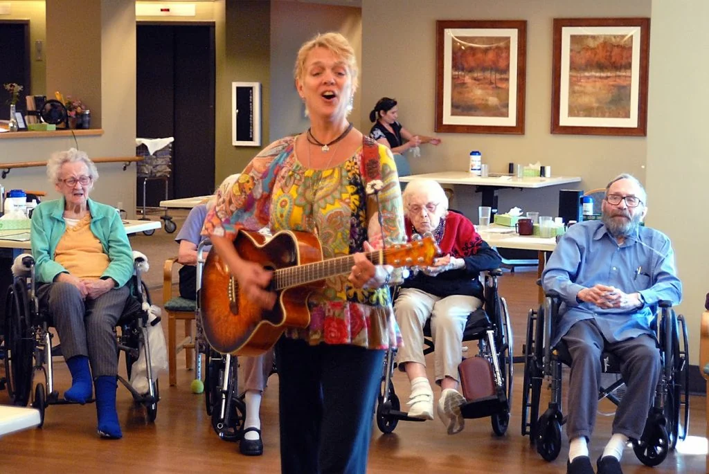 LAKEHOUSE HEALTHCARE & REHABILITATION CENTER