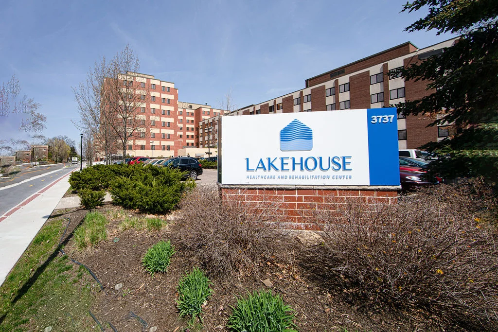 LAKEHOUSE HEALTHCARE & REHABILITATION CENTER
