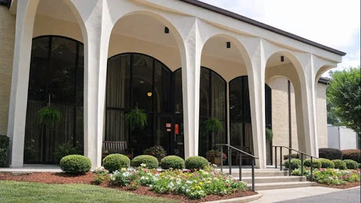 LAKELAND COMMUNITY CARE CENTER