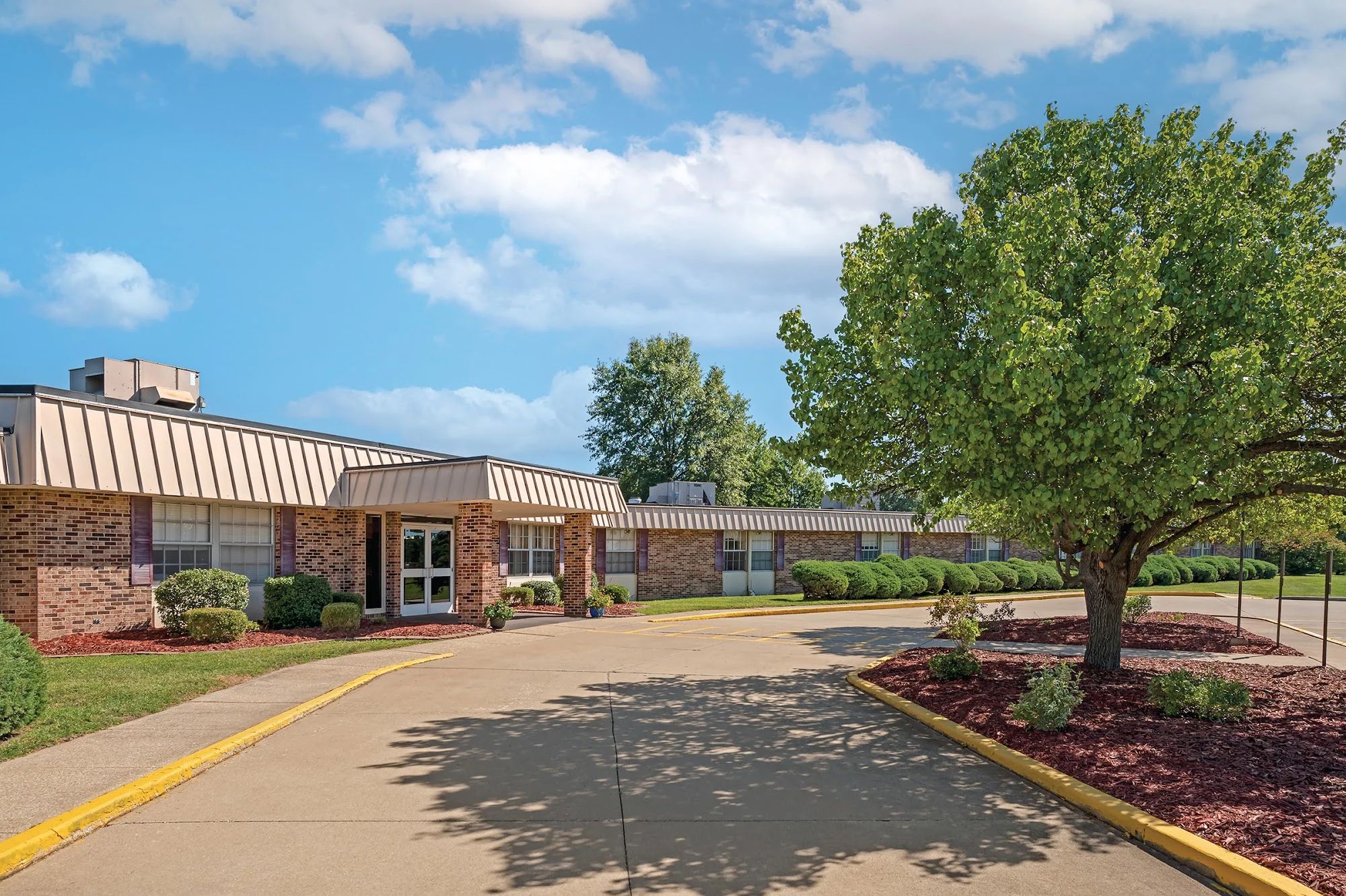 LAKELAND REHAB & HEALTHCARE CENTER