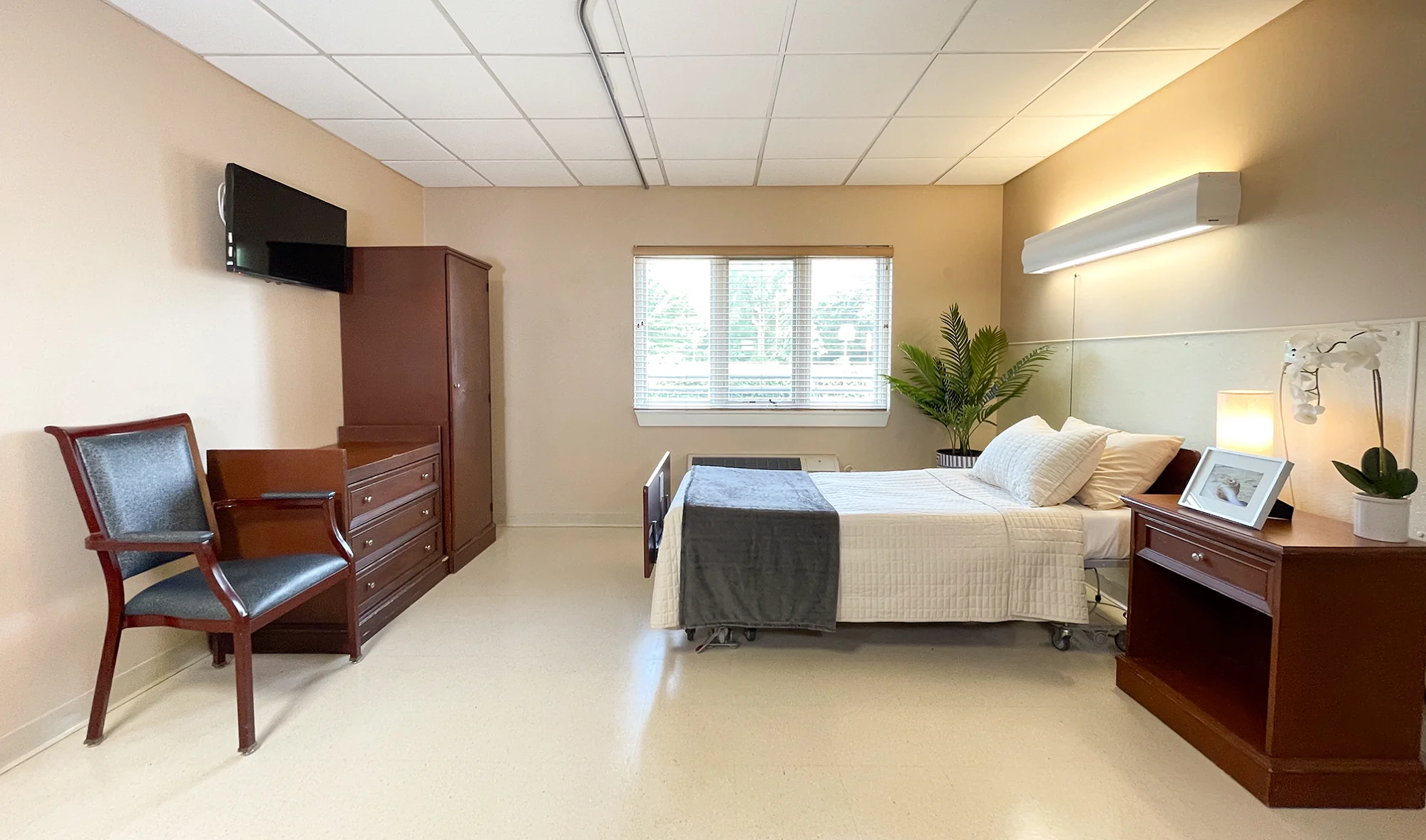 LAKEWOOD NRSG & REHAB CENTER