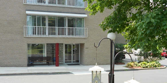 LAUREL SQUARE HEALTHCARE AND REHABILITATION CENTER