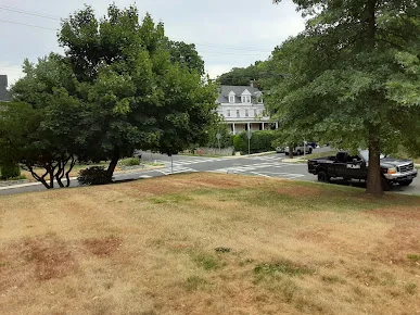 LAUREL SQUARE HEALTHCARE AND REHABILITATION CENTER