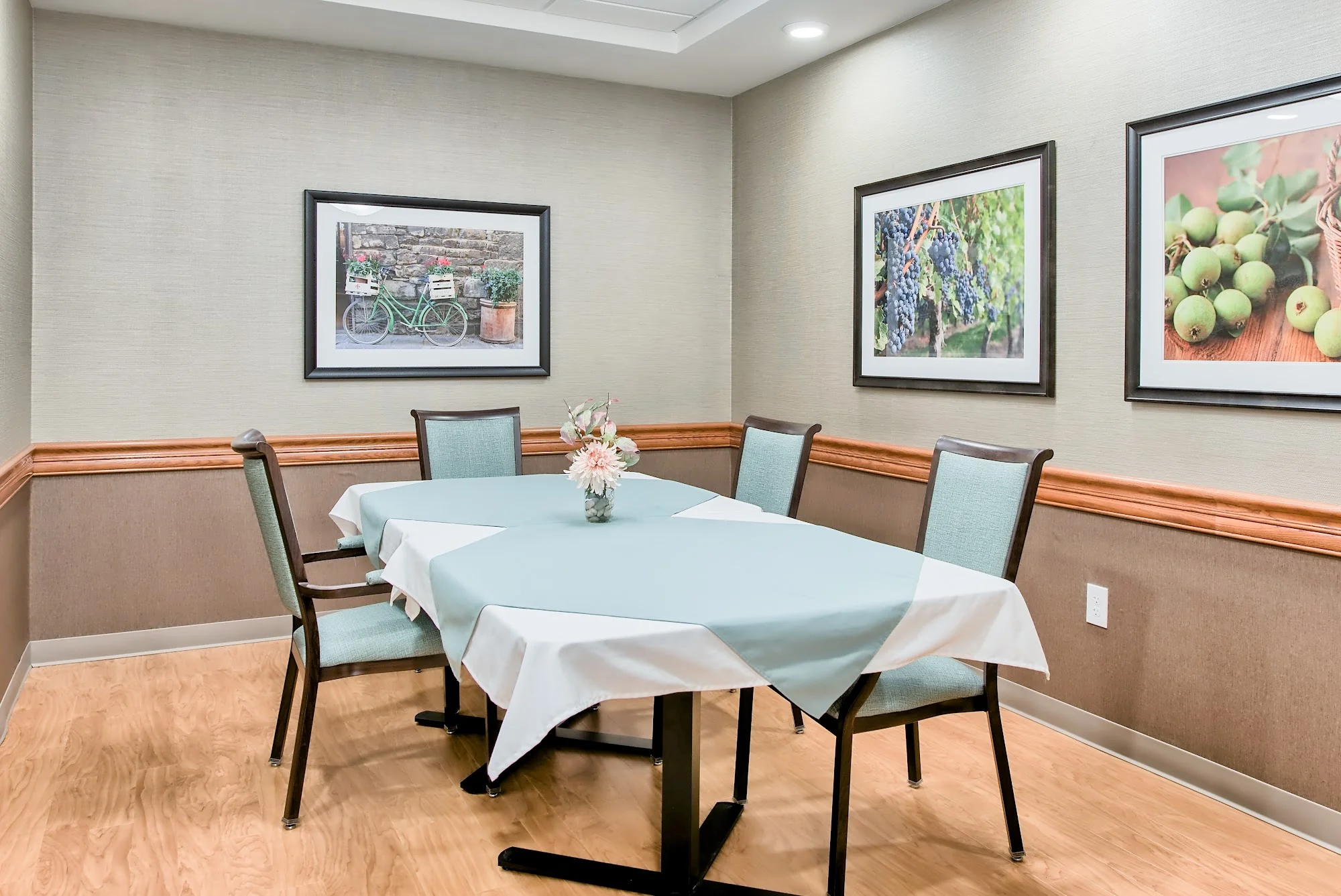 LAURELS OF WEST COLUMBUS, THE
