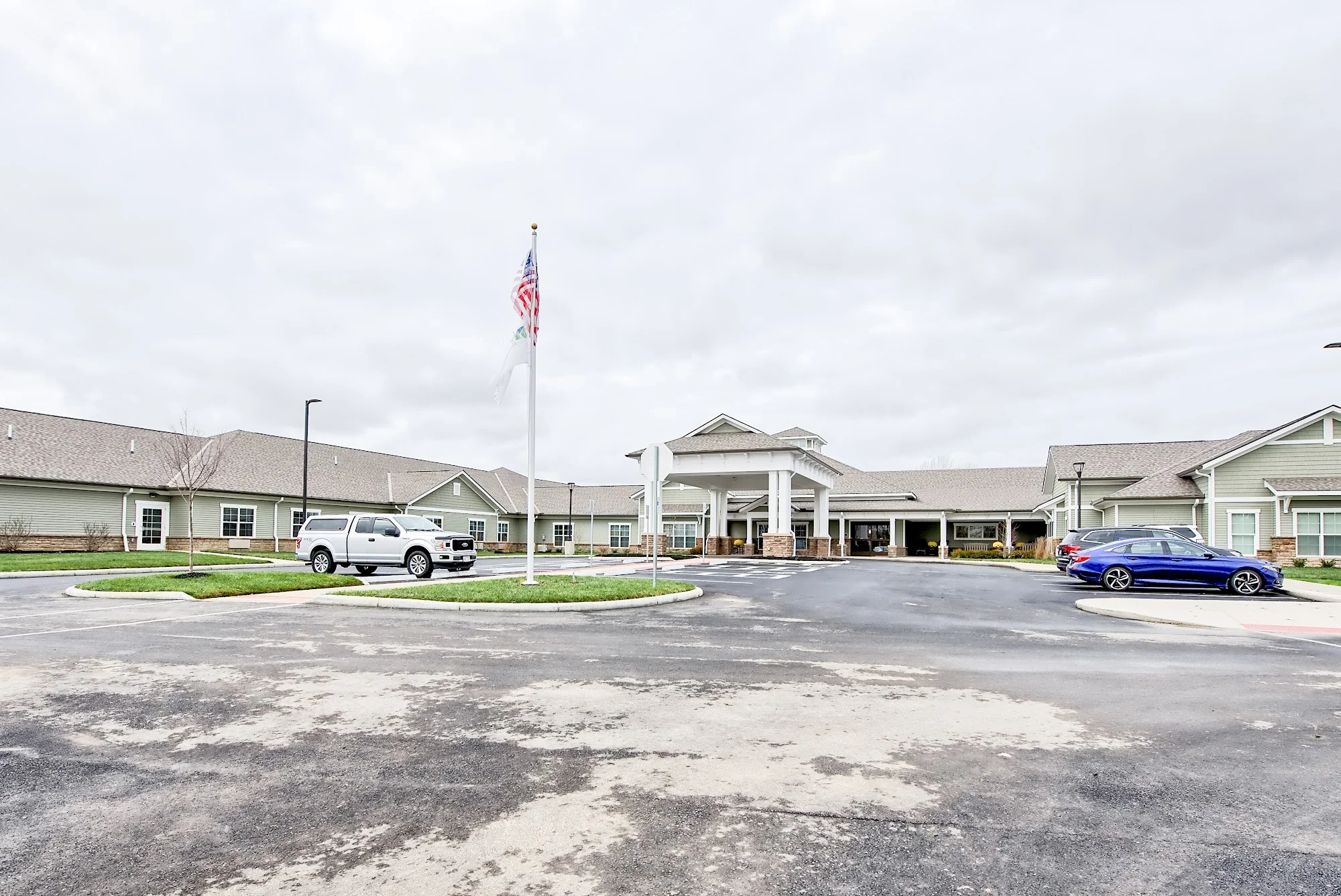 LAURELS OF WEST COLUMBUS, THE