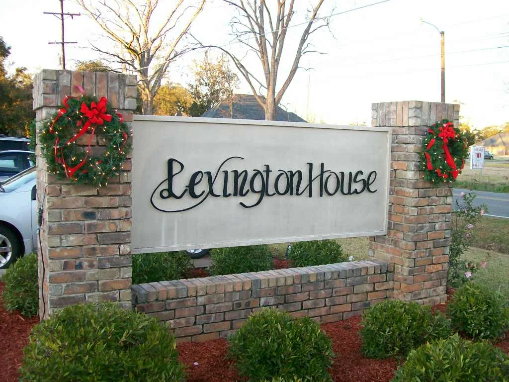 LEXINGTON HOUSE