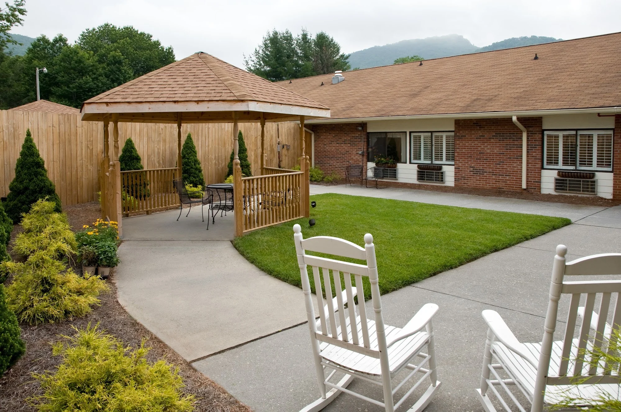 LIFE CARE CENTER OF BANNER ELK