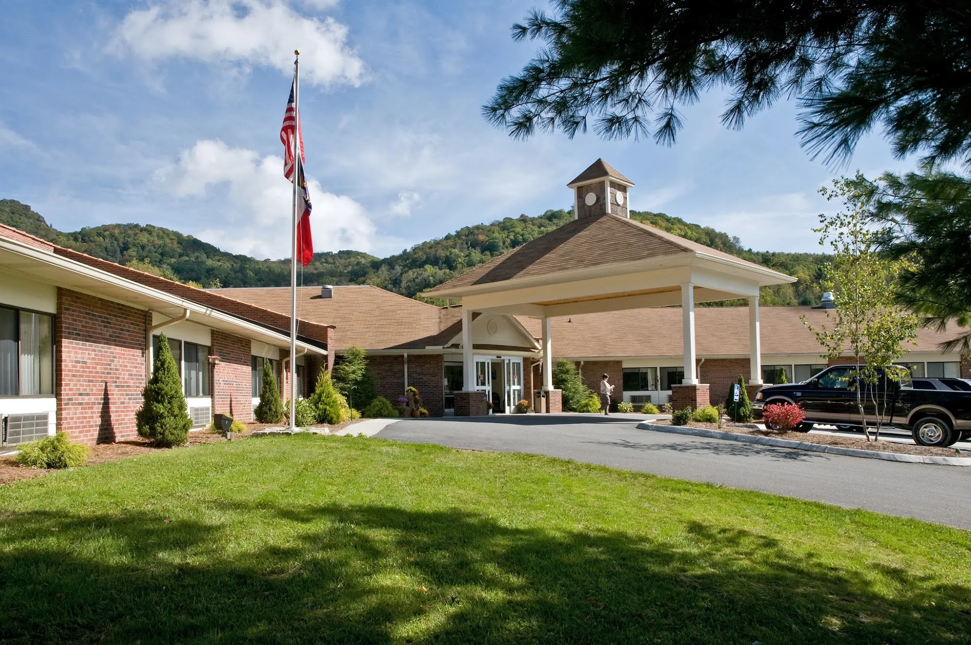 LIFE CARE CENTER OF BANNER ELK