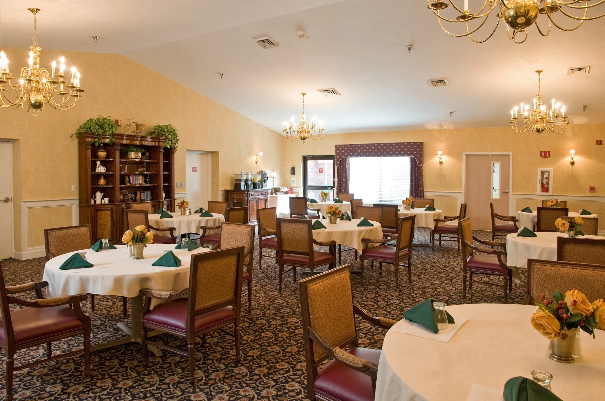 LIFE CARE CENTER OF CHARLESTON