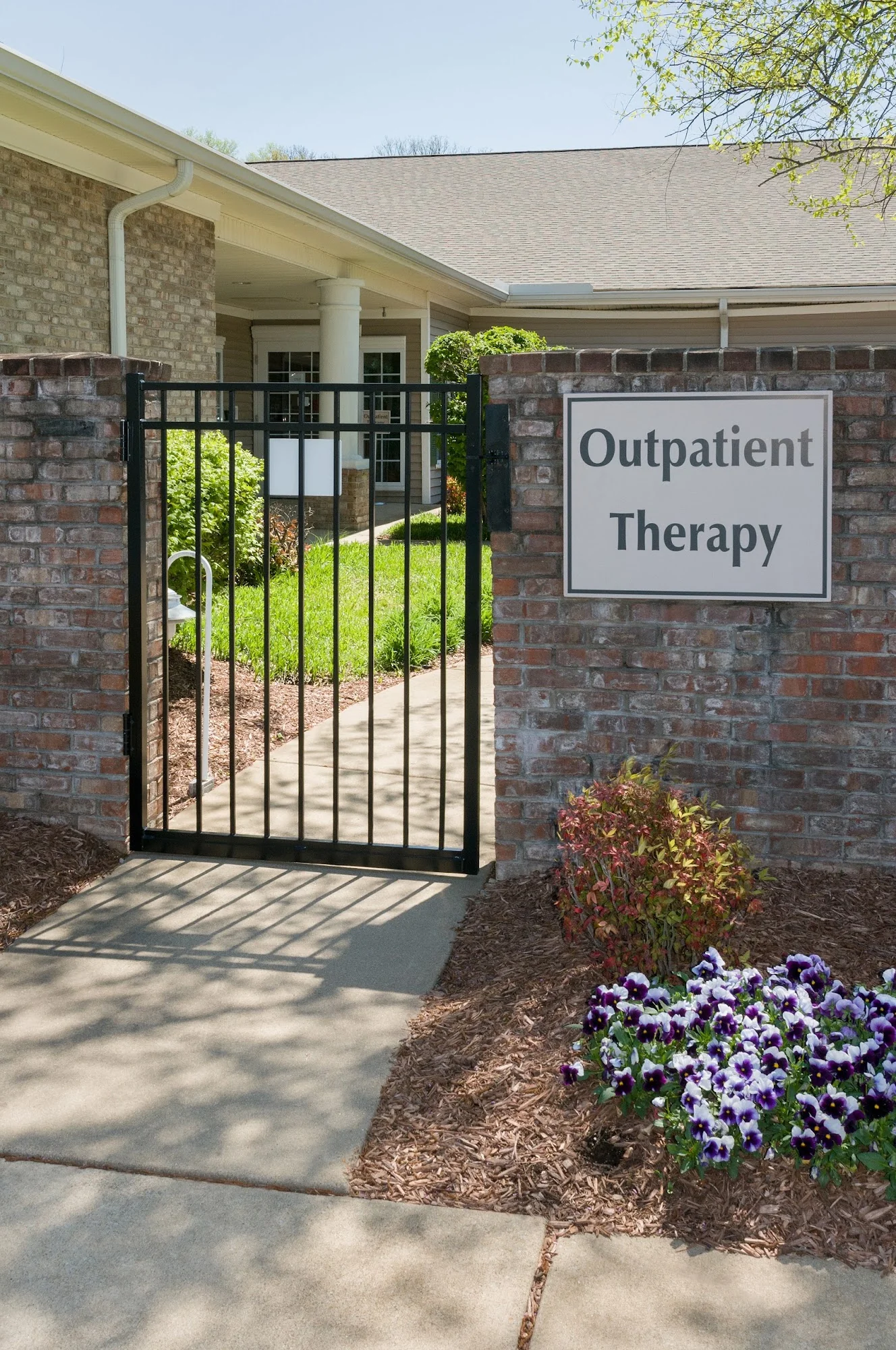 LIFE CARE CENTER OF COLUMBIA