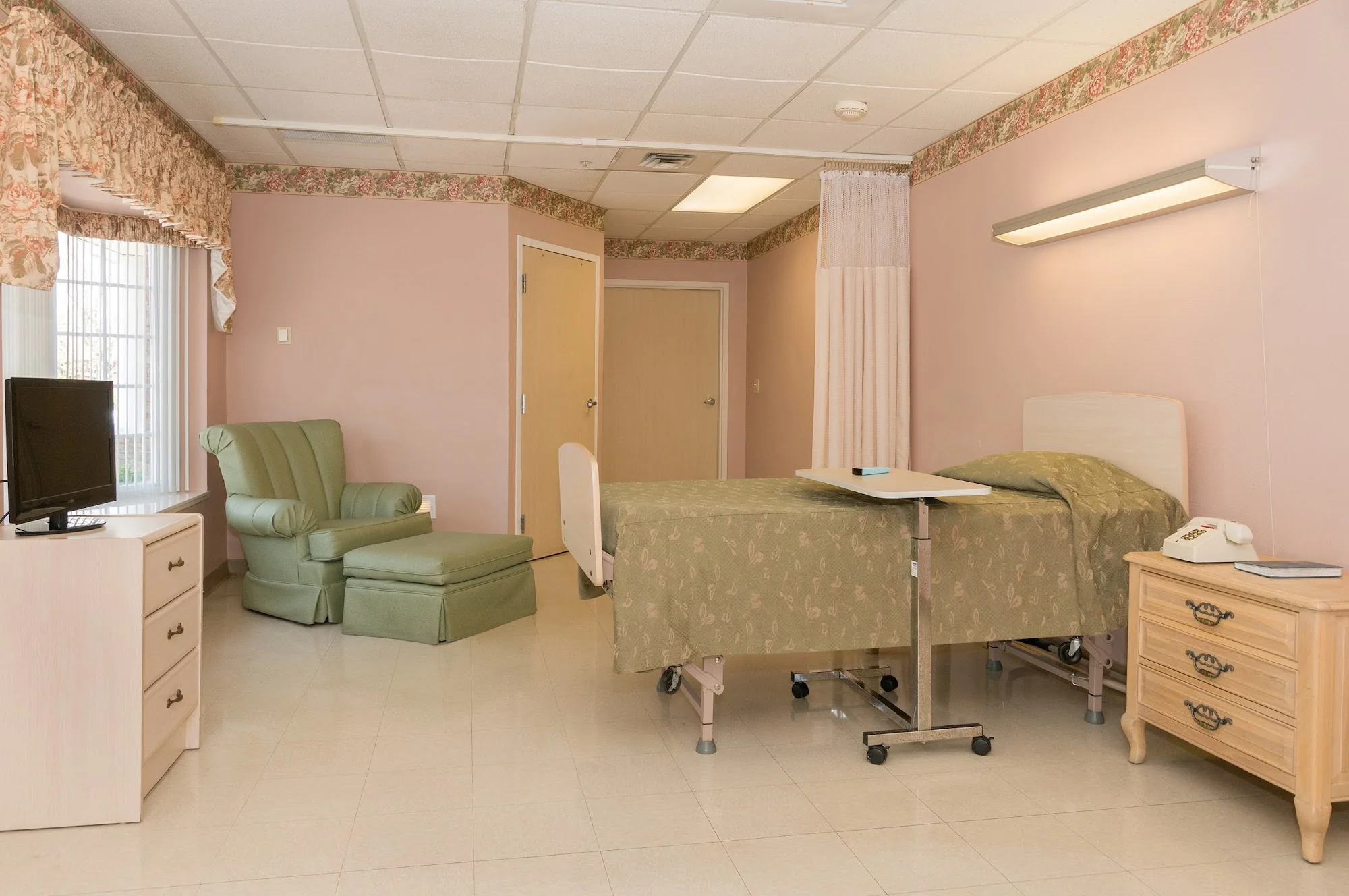 LIFE CARE CENTER OF COLUMBIA