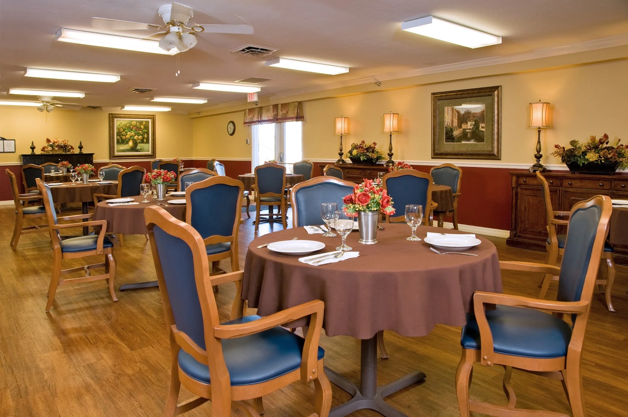 LIFE CARE CENTER OF CROSSVILLE