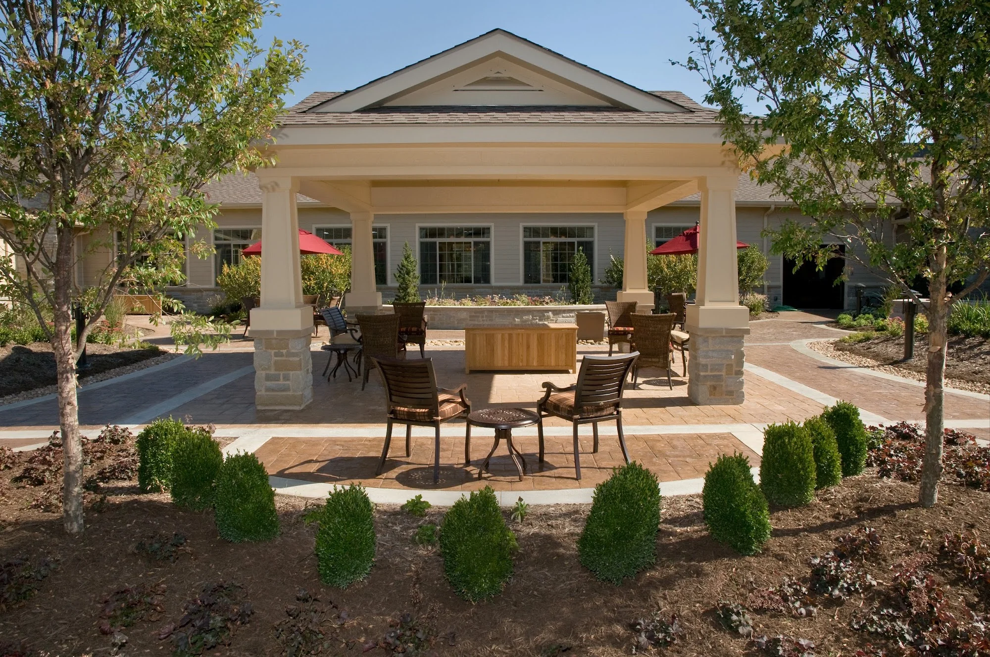 LIFE CARE CENTER OF HICKORY WOODS