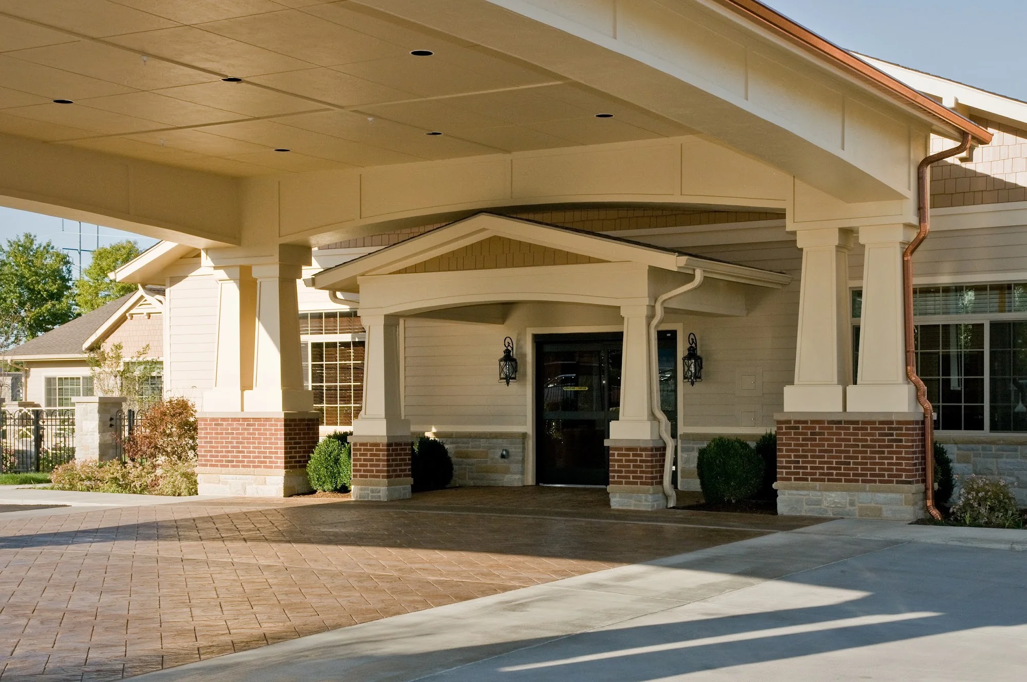 LIFE CARE CENTER OF HICKORY WOODS